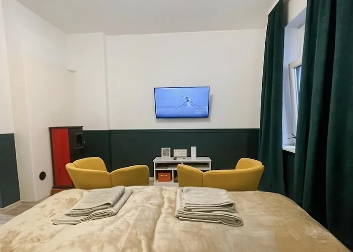 Cozy Airport 5 Min Free Parking